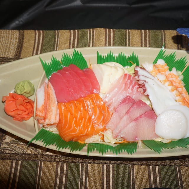 Sashimi Dinner **.