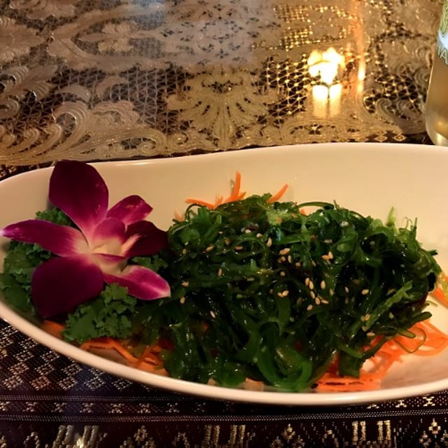 Wakame.