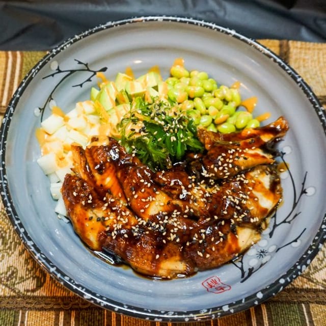Eel Poke Bowl**.